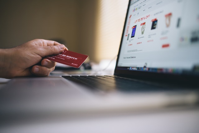 online shopping with card
