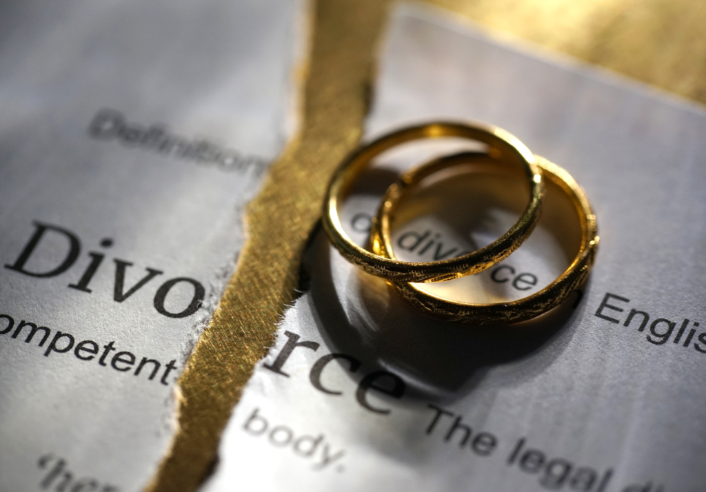 what-to-look-out-for-if-you-are-older-and-in-a-divorce-in-orlando